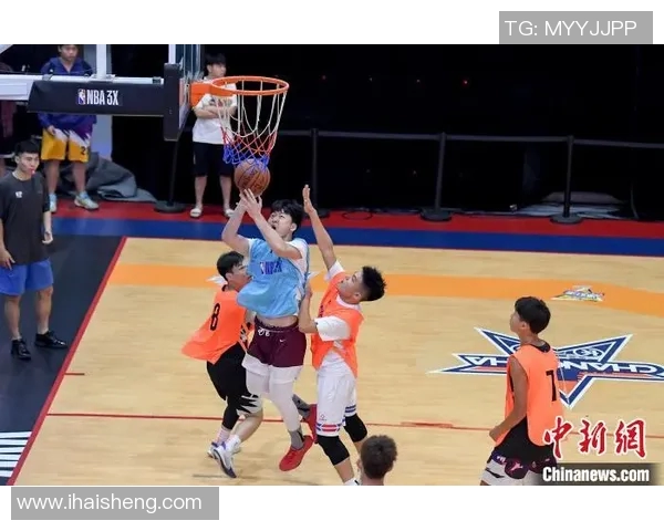 篮球架下的荣耀与挑战:探索NBA赛场上的核心装备与战术运用 篮球架下的荣耀与挑战:探索NBA赛场上的核心装备与战术运用